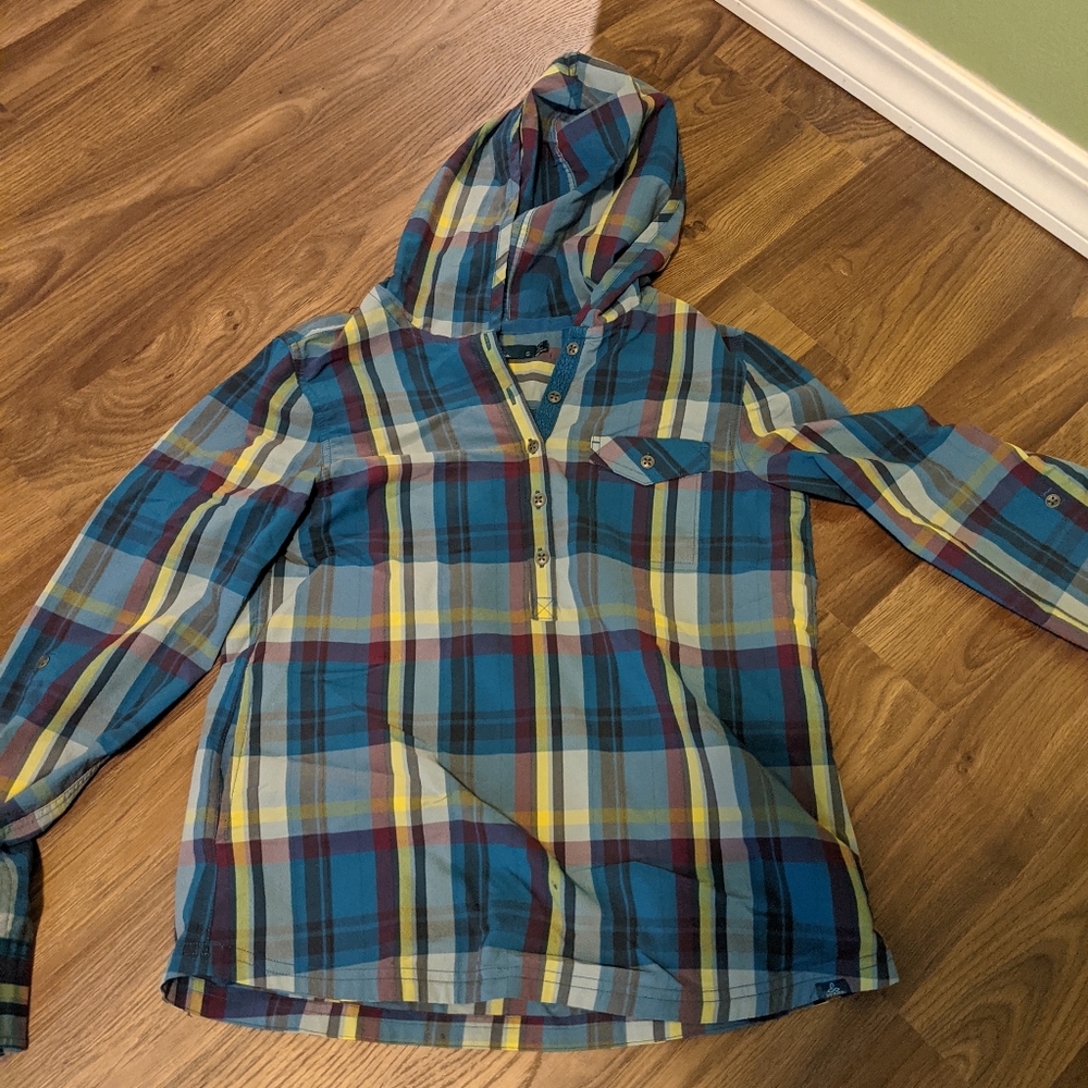Prana Hooded Sun shirt